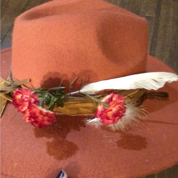 NEW! Upcycled Ruxpinsrags Elegant Orange Women\'s Hat with Feather Detail NEW! Upcycled Ruxpinsrags Elegant Orange Women main image 3